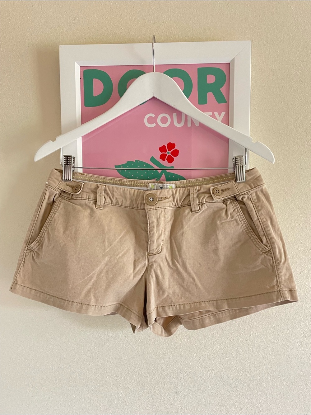 American Eagle Y2K Low Rise Shorts Shortie Khaki Estimated Size 8